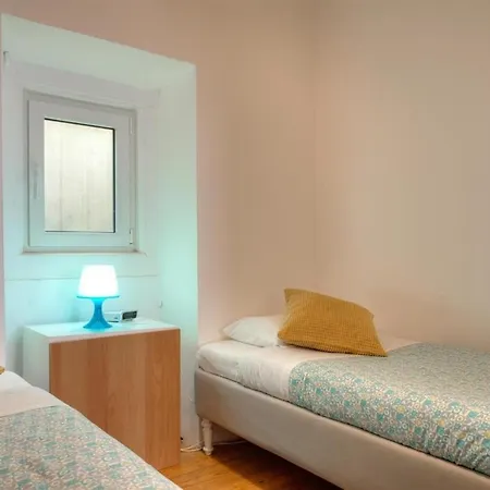 Apartman New ! In Typical Historic Center Lisboa